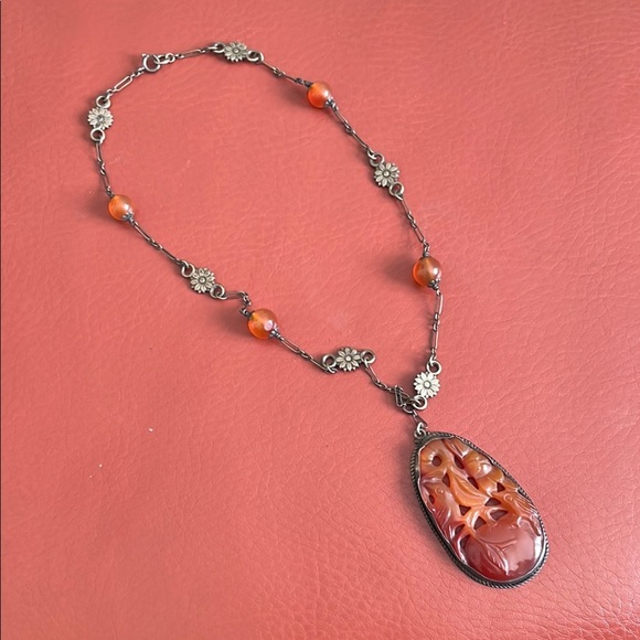 Jewelry - Elegant Brown Pendant Necklace